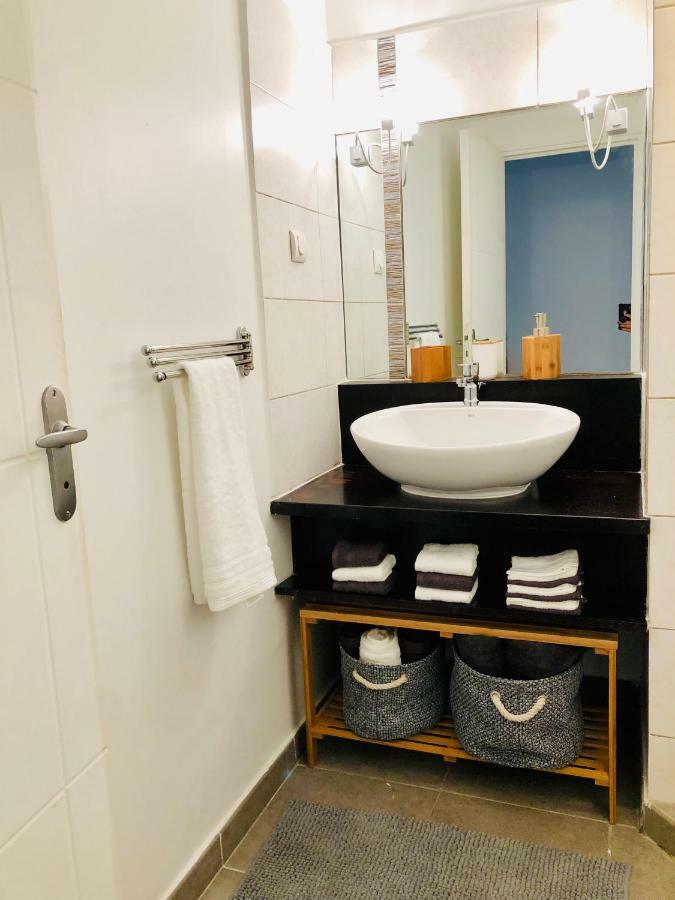 Appartement Au Bord De L'Eau Le Moule Exterior foto